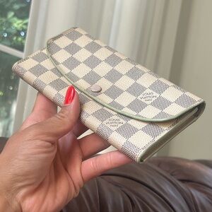 Louis Vuitton azure wallet